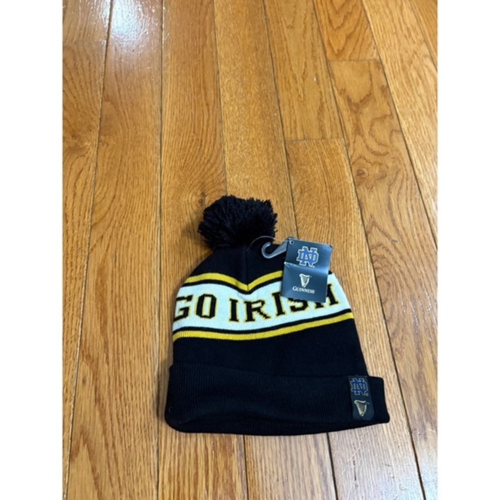 Guinness Notre Dame Go Irish Black Gold Knit Pom Bobble Beanie Hat GND6000 NEW